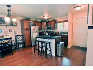 Photo #1: 21107413 Listing 