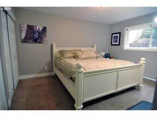 Photo #4: 21107413 Listing 