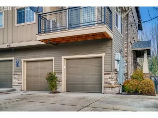 Photo #2: 21107878 Listing 