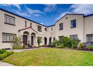 Photo #2: 21108258 Listing