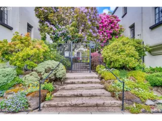 Photo #4: 21108258 Listing