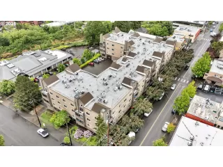 Photo #2: 211086471 Listing 