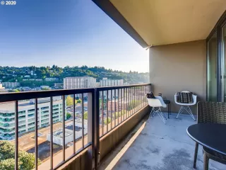 Photo #4: 21108836 Listing