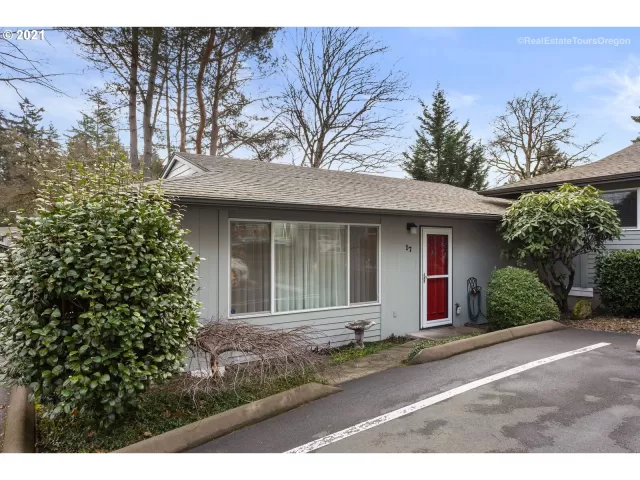 MLS: 21109396 Condo For Sale