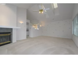 Photo #5: 21109707 Listing 