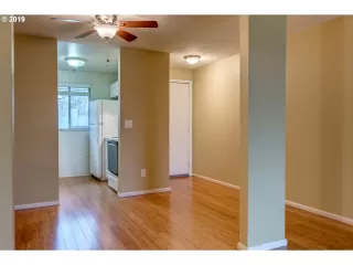 Photo #3: 21110475 Listing 