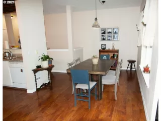 Photo #2: 21110555 Listing