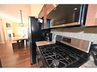 Photo #1: 21110631 Listing 