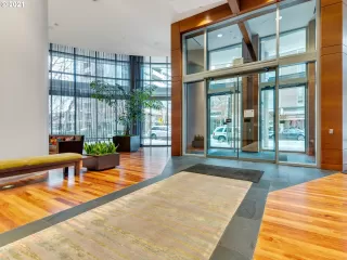 Photo #1: 21111807 Listing