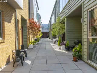 Photo #2: 21111870 Listing