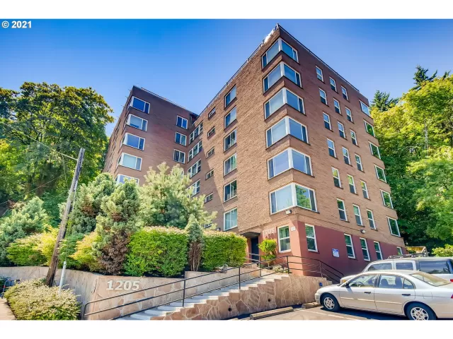 MLS: 21112115 Condo For Sale