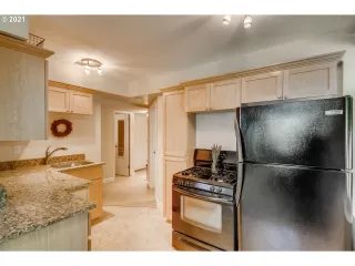 Photo #6: 21112115 Listing 