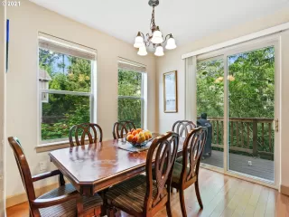 Photo #5: 21112307 Listing