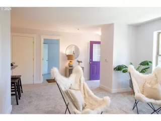 Photo #1: 21112776 Listing