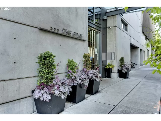 MLS: 21113414 Condo For Sale