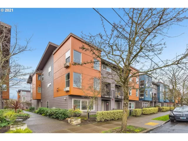 MLS: 21113543 Condo For Sale