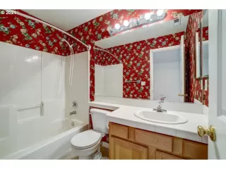 Photo #6: 21113564 Listing