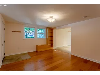 Photo #1: 21113701 Listing