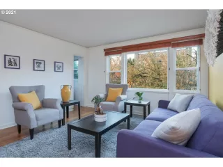 Photo #2: 21114304 Listing