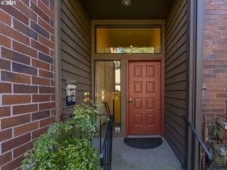 Photo #1: 21114316 Listing