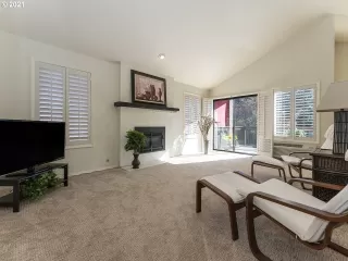 Photo #2: 21114316 Listing