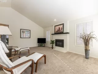 Photo #4: 21114316 Listing