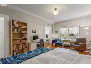 Photo #5: 21114655 Listing