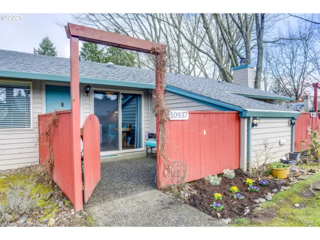 MLS: 21115383 Condo For Sale