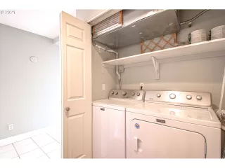 Photo #5: 21115959 Listing 