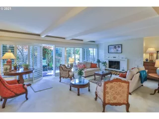 Photo #1: 21116632 Listing