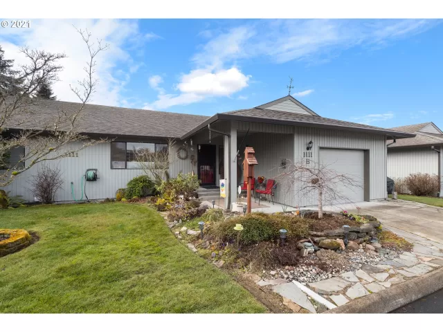 MLS: 21116713 Condo For Sale