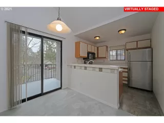 Photo #5: 21116745 Listing