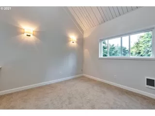 Photo #1: 21117553 Listing 