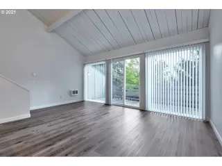 Photo #3: 21117553 Listing 