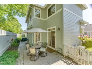 Photo #1: 21117574 Listing