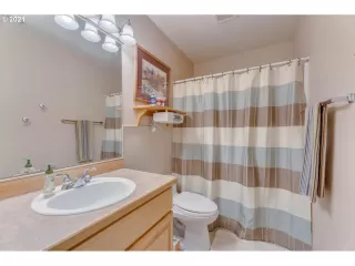 Photo #3: 21117574 Listing