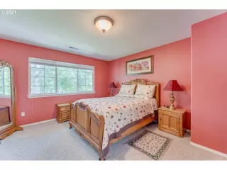 Photo #5: 21117574 Listing