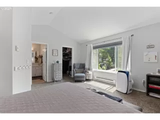 Photo #3: 21118120 Listing