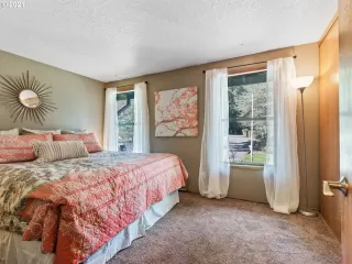 Photo #2: 21118336 Listing