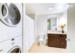 Photo #2: 21118386 Listing 