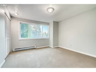 Photo #6: 21119374 Listing