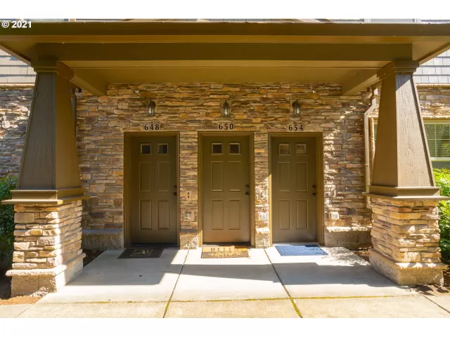 MLS: 21119451 Condo For Sale