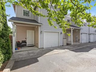Click for more information on MLS # 21120550 : 3318 SE 143RD AVE More Details about MLS # 21120550 : 3318 SE 143RD AVE
