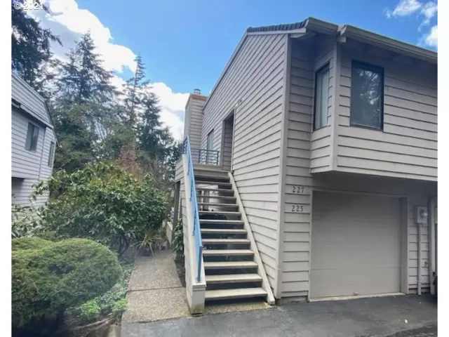 MLS: 21121027 Condo For Sale