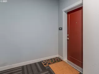 Photo #2: 21122491 Listing 