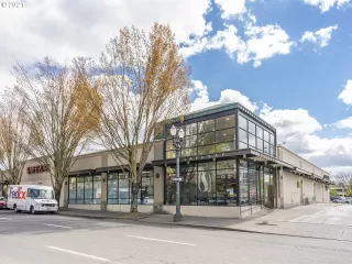 Photo #3: 21123023 Listing