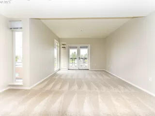 Photo #4: 21123023 Listing