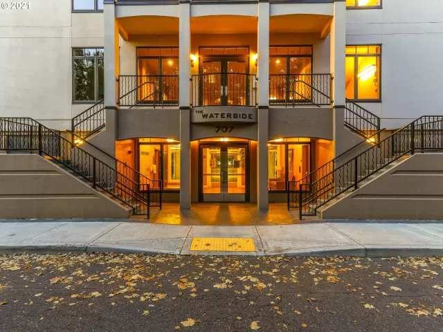 MLS: 21123595 Condo For Sale