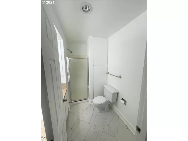 MLS: 21123921 Condo For Sale