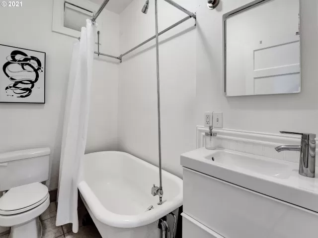 MLS: 21124595 Condo For Sale